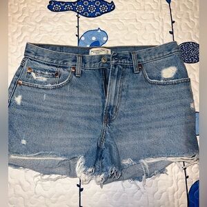 Abercrombie & Fitch The Boyfriend Short Mid Rise